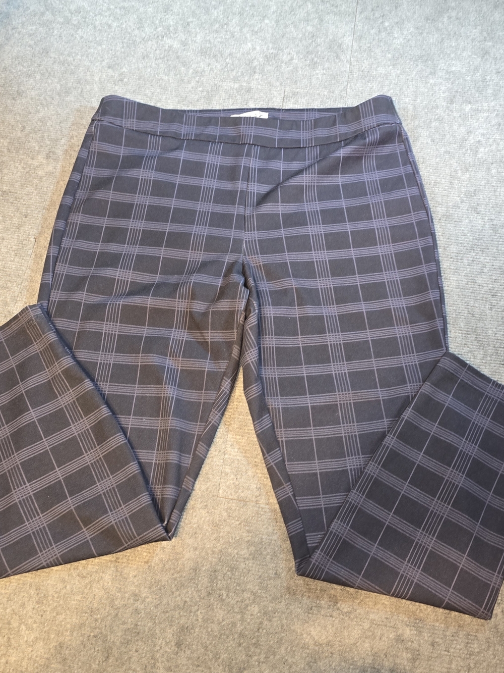 NANETTE Nanette Lepore Plaid Pull-On Stretch Pants Women’s L Black Gray